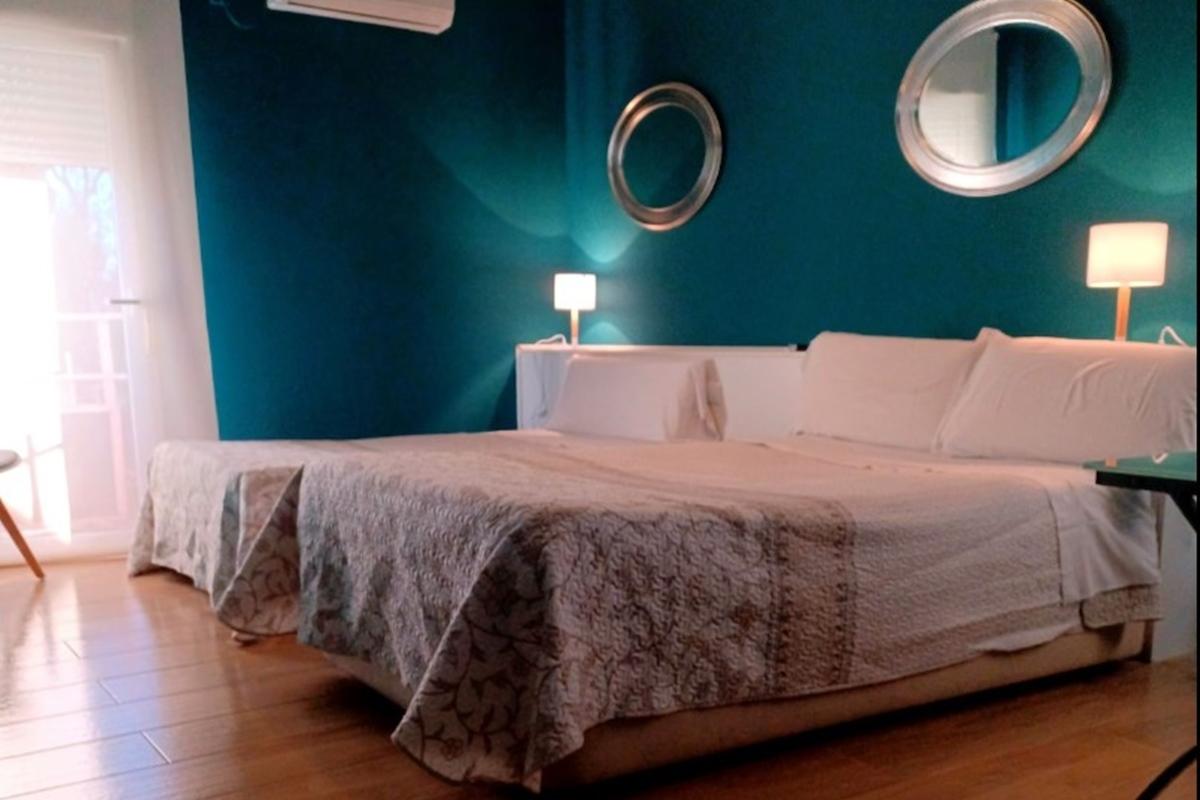 Hostal Aravaca Garden Madrid Exterior photo